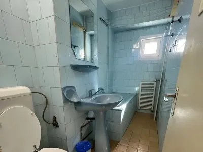 Apartament vanzare Sector 4 Bucuresti baie cu cada